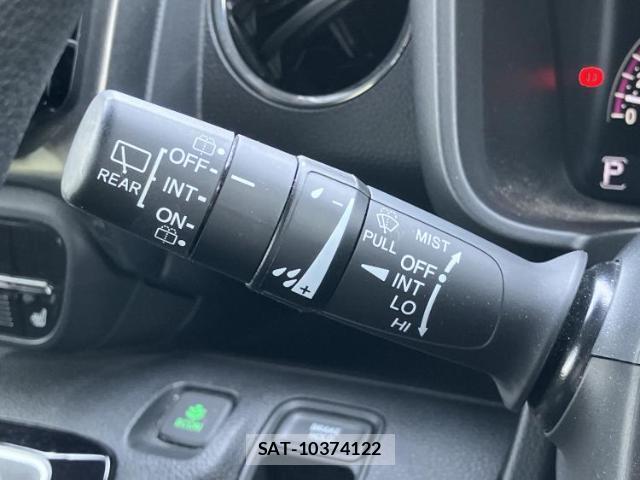 Honda N-WGN 2019-09 8648860-16