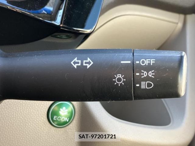 Honda N-WGN 2017-03 8647127-15