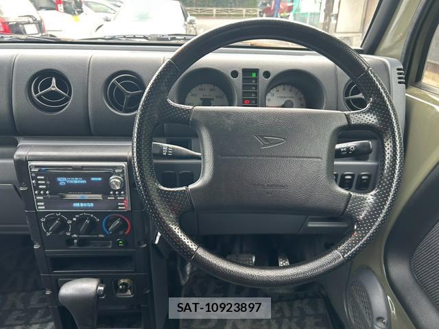 Daihatsu NAKED 2000 8648211-10