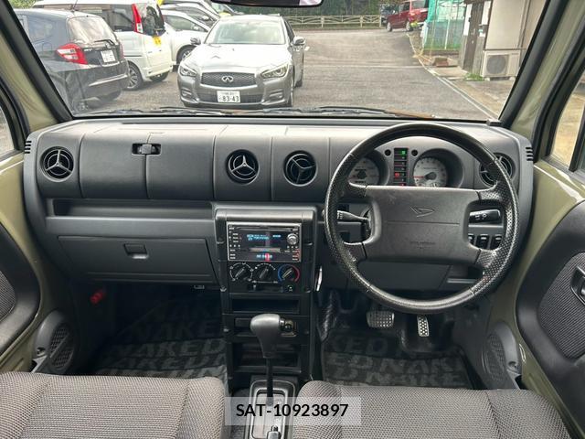 Daihatsu NAKED 2000 8648211-9