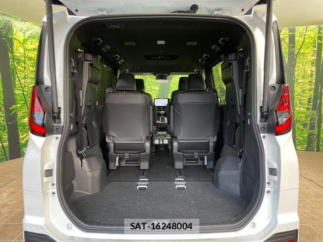Toyota NOAH 2026-03 8646921-10