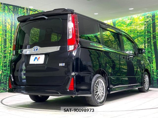 Toyota NOAH 2016-07 8646928-18