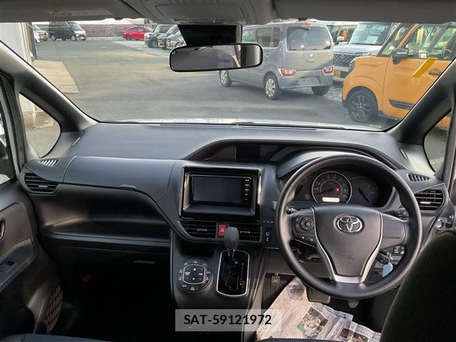 Toyota NOAH 2020-09 8646970-1