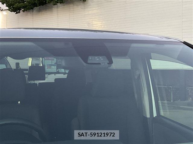 Toyota NOAH 2020-09 8646970-6