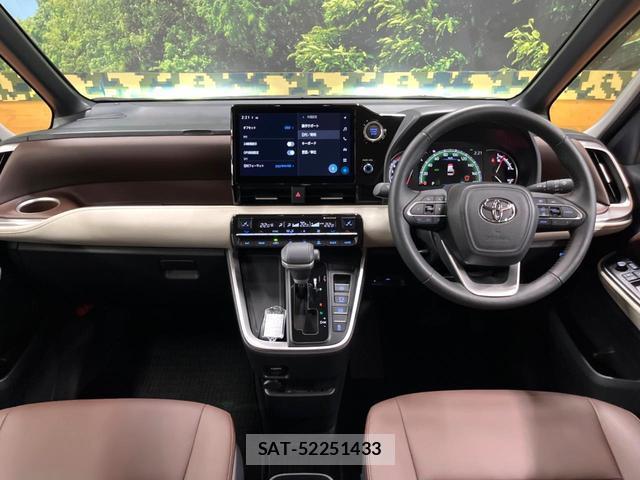 Toyota NOAH 2023-01 8647304-1