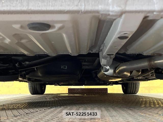Toyota NOAH 2023-01 8647304-18