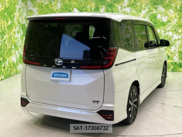 Toyota NOAH 2022-12 8647814-2