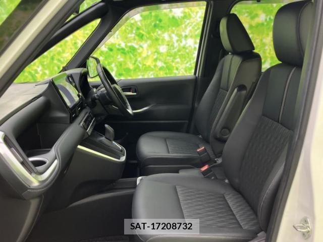 Toyota NOAH 2022-12 8647814-5