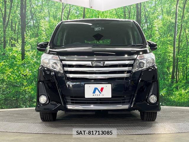 Toyota NOAH 2014-09 8647856-13