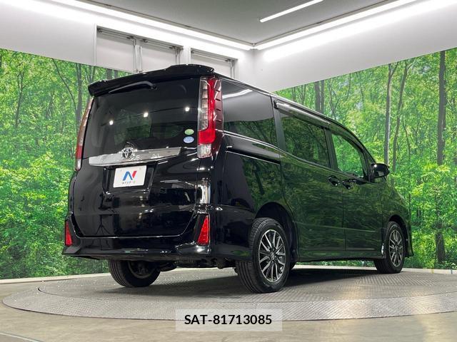 Toyota NOAH 2014-09 8647856-16