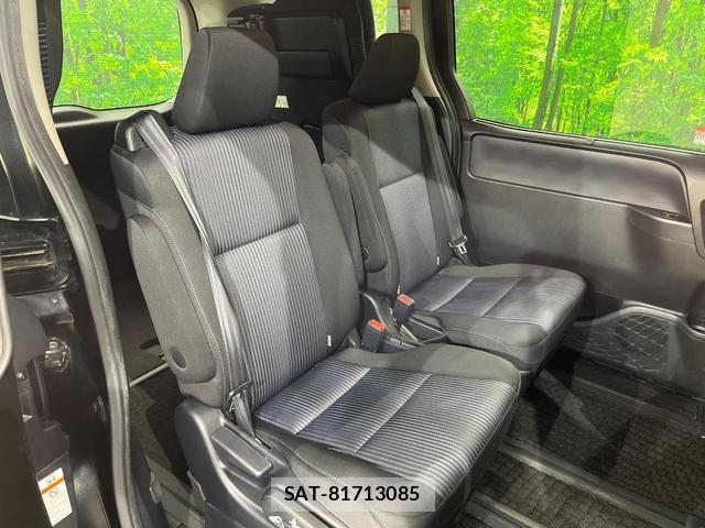 Toyota NOAH 2014-09 8647856-8