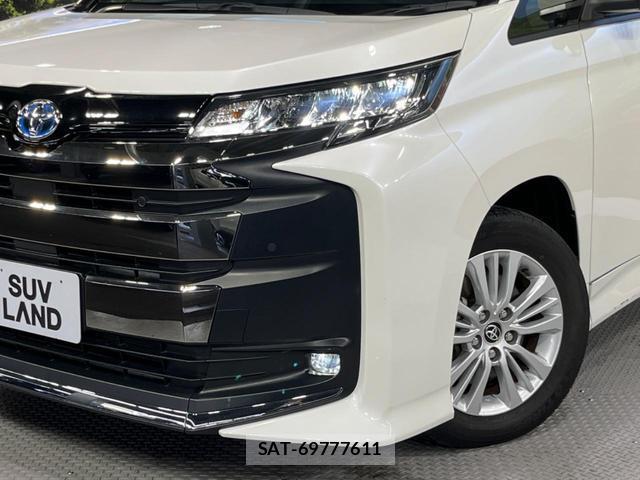 Toyota NOAH 2023-08 8647935-12