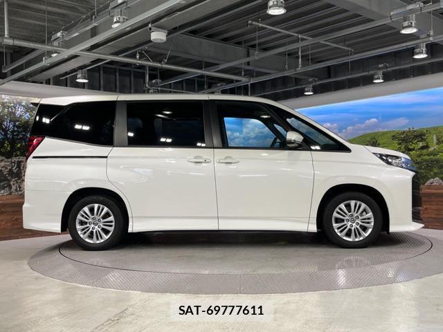 Toyota NOAH 2023-08 8647935-17