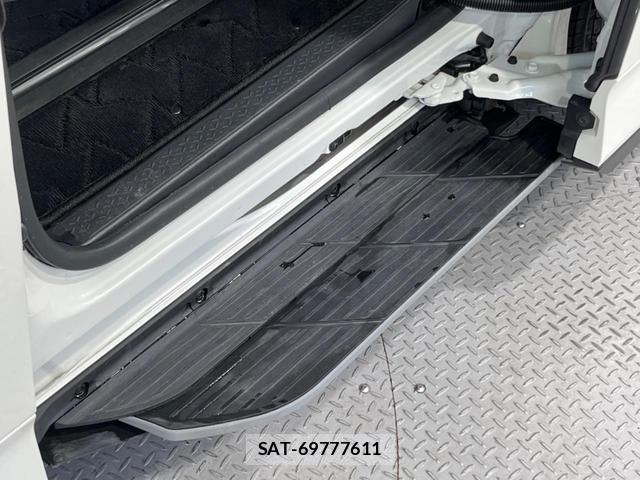 Toyota NOAH 2023-08 8647935-4