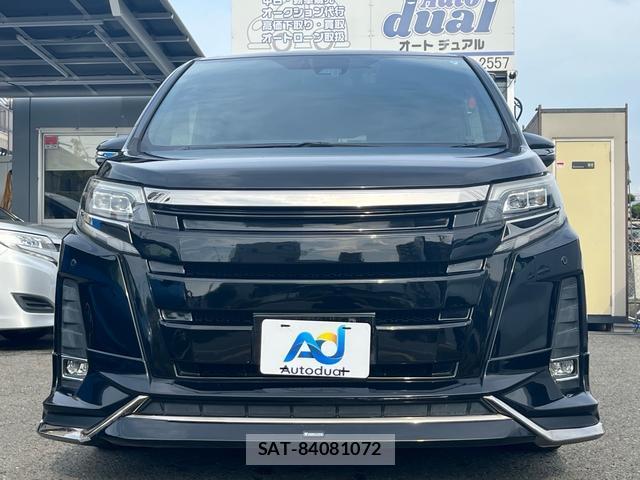 Toyota NOAH 2018-06 8647978-1