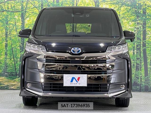 Toyota NOAH 2023-08 8648198-13