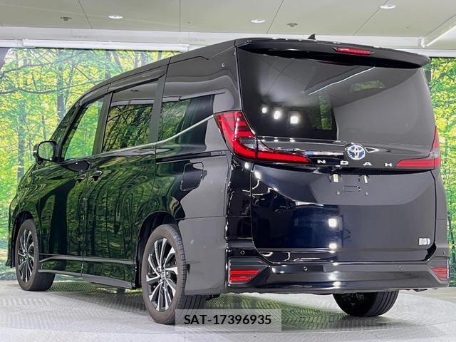 Toyota NOAH 2023-08 8648198-16