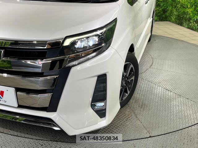 Toyota NOAH 2018-06 8648220-12