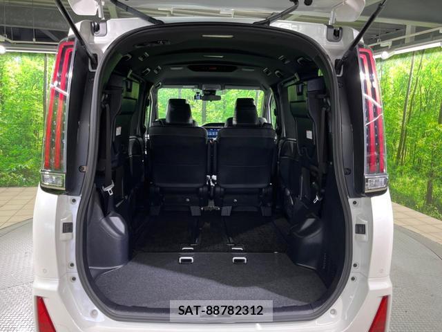 Toyota NOAH 2019-09 8648225-10