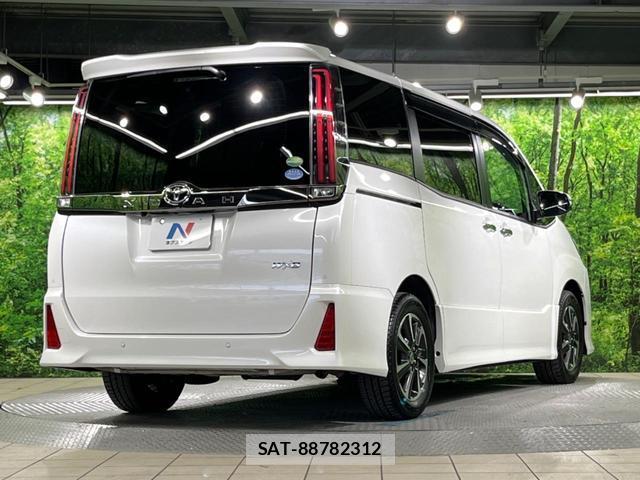 Toyota NOAH 2019-09 8648225-17