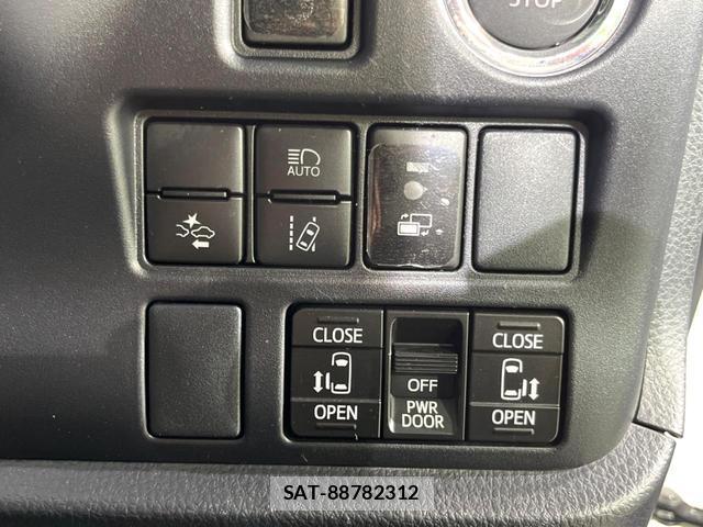 Toyota NOAH 2019-09 8648225-4
