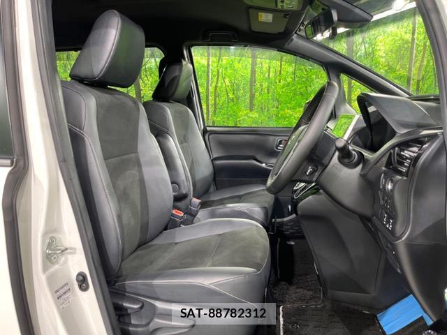 Toyota NOAH 2019-09 8648225-7