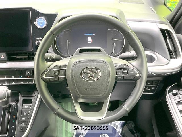 Toyota NOAH 2022-07 8648265-7