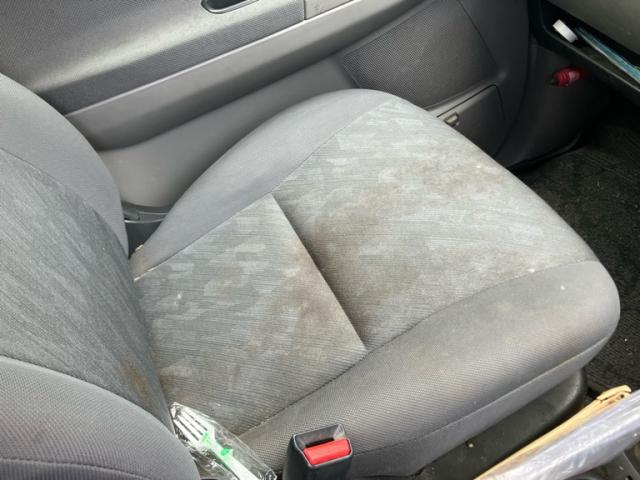 Toyota NOAH 2002-02 8648620-8
