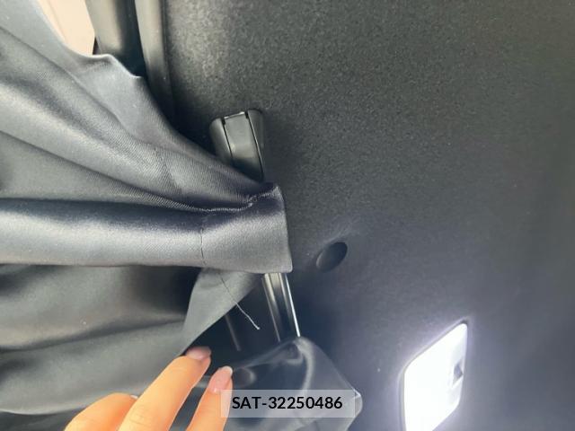 Toyota NOAH 2019-12 8648622-17
