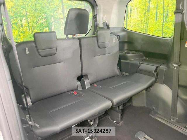 Toyota NOAH 2025-03 8648755-9