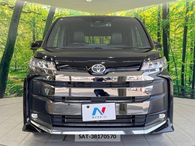 Toyota NOAH 2023-12 8648838-13