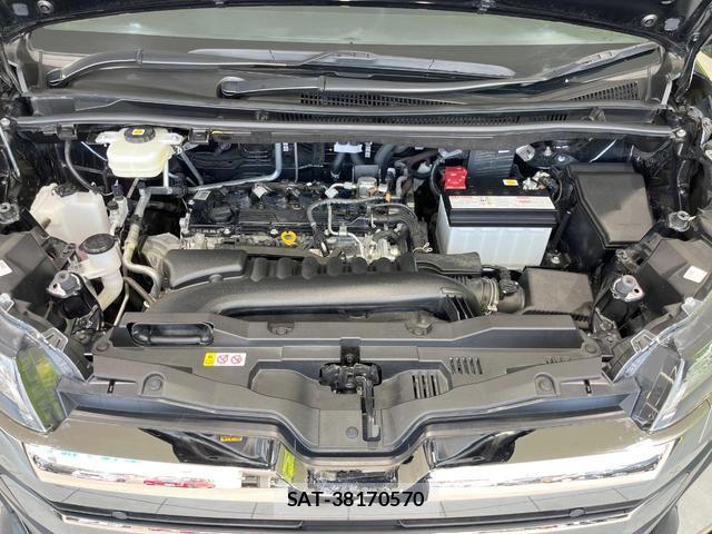 Toyota NOAH 2023-12 8648838-17