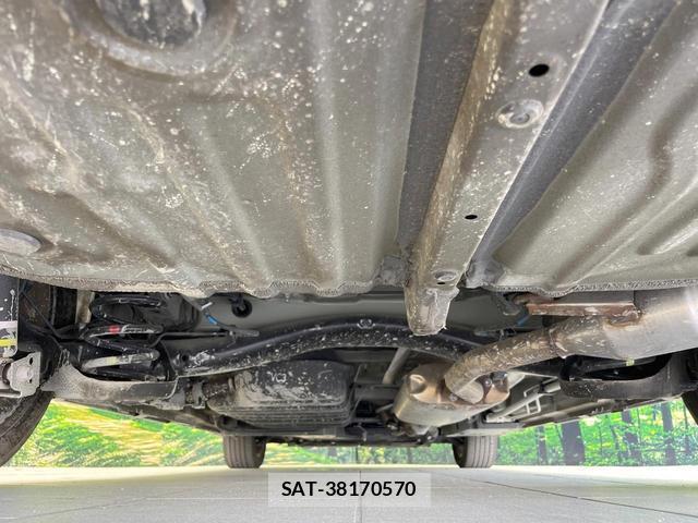 Toyota NOAH 2023-12 8648838-18