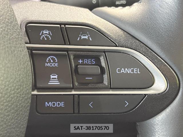 Toyota NOAH 2023-12 8648838-4