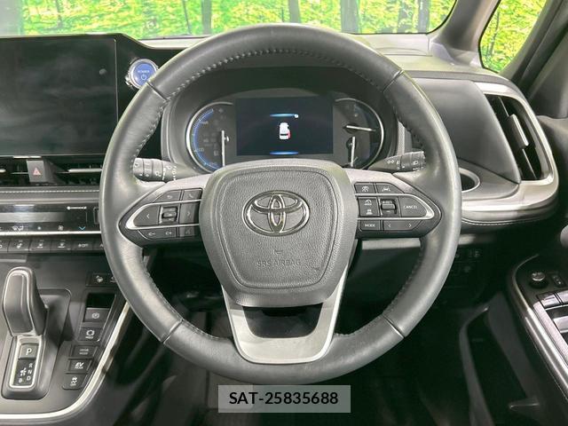 Toyota NOAH 2022-07 8649154-11
