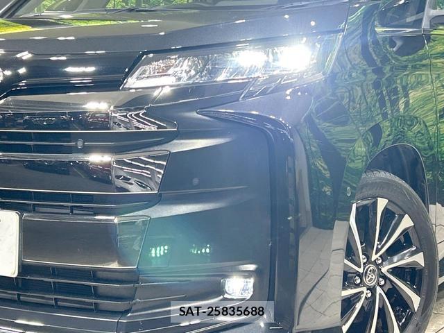 Toyota NOAH 2022-07 8649154-12