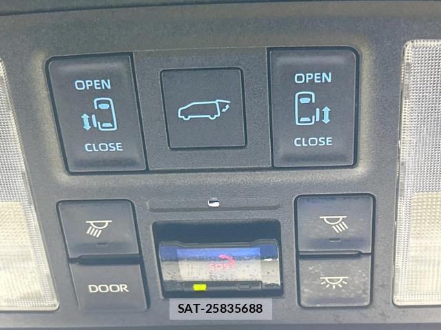 Toyota NOAH 2022-07 8649154-5
