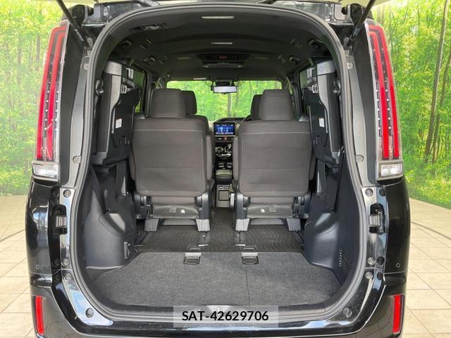 Toyota NOAH 2019-07 8649205-10