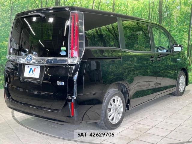 Toyota NOAH 2019-07 8649205-17