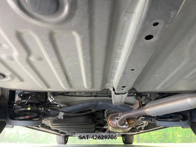 Toyota NOAH 2019-07 8649205-19