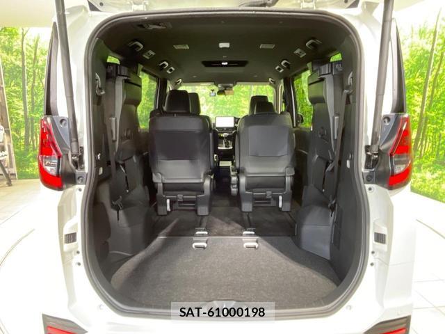 Toyota NOAH 2023-12 8649213-10