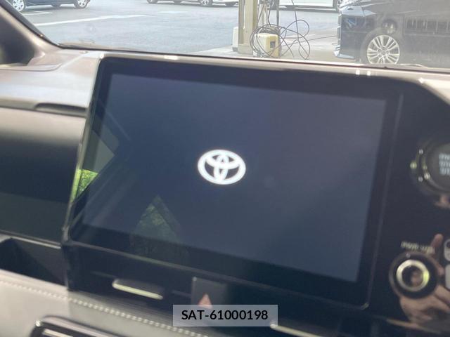 Toyota NOAH 2023-12 8649213-2