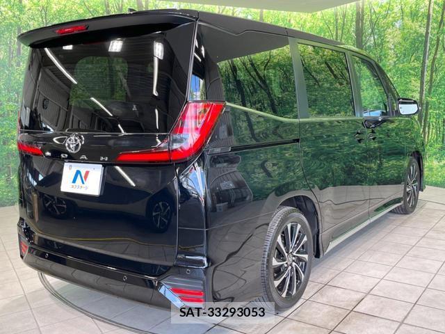 Toyota NOAH 2025-02 8649216-17