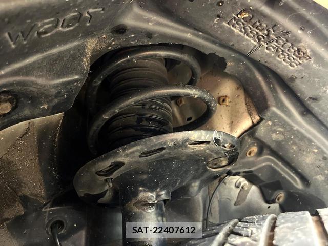 Toyota NOAH 2021-02 8649332-19