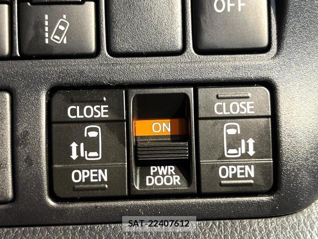 Toyota NOAH 2021-02 8649332-5