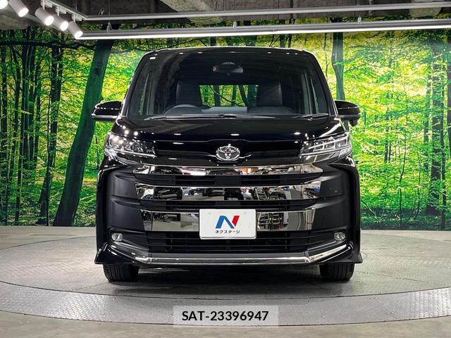 Toyota NOAH 2023-08 8649358-14