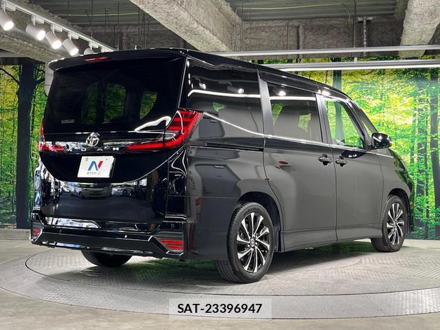 Toyota NOAH 2023-08 8649358-17