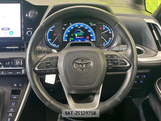 Toyota NOAH 2024-09 8649447-11