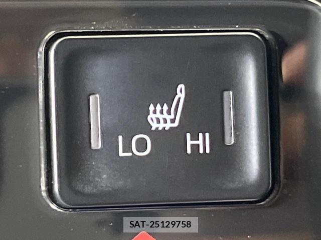 Toyota NOAH 2024-09 8649447-6