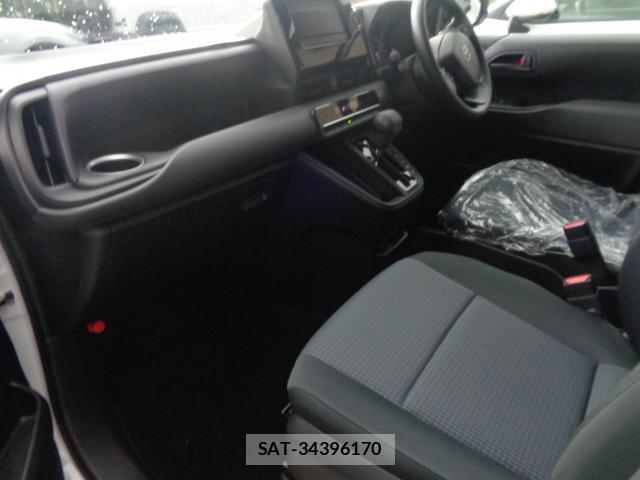 Toyota NOAH 2026-08 8649459-6